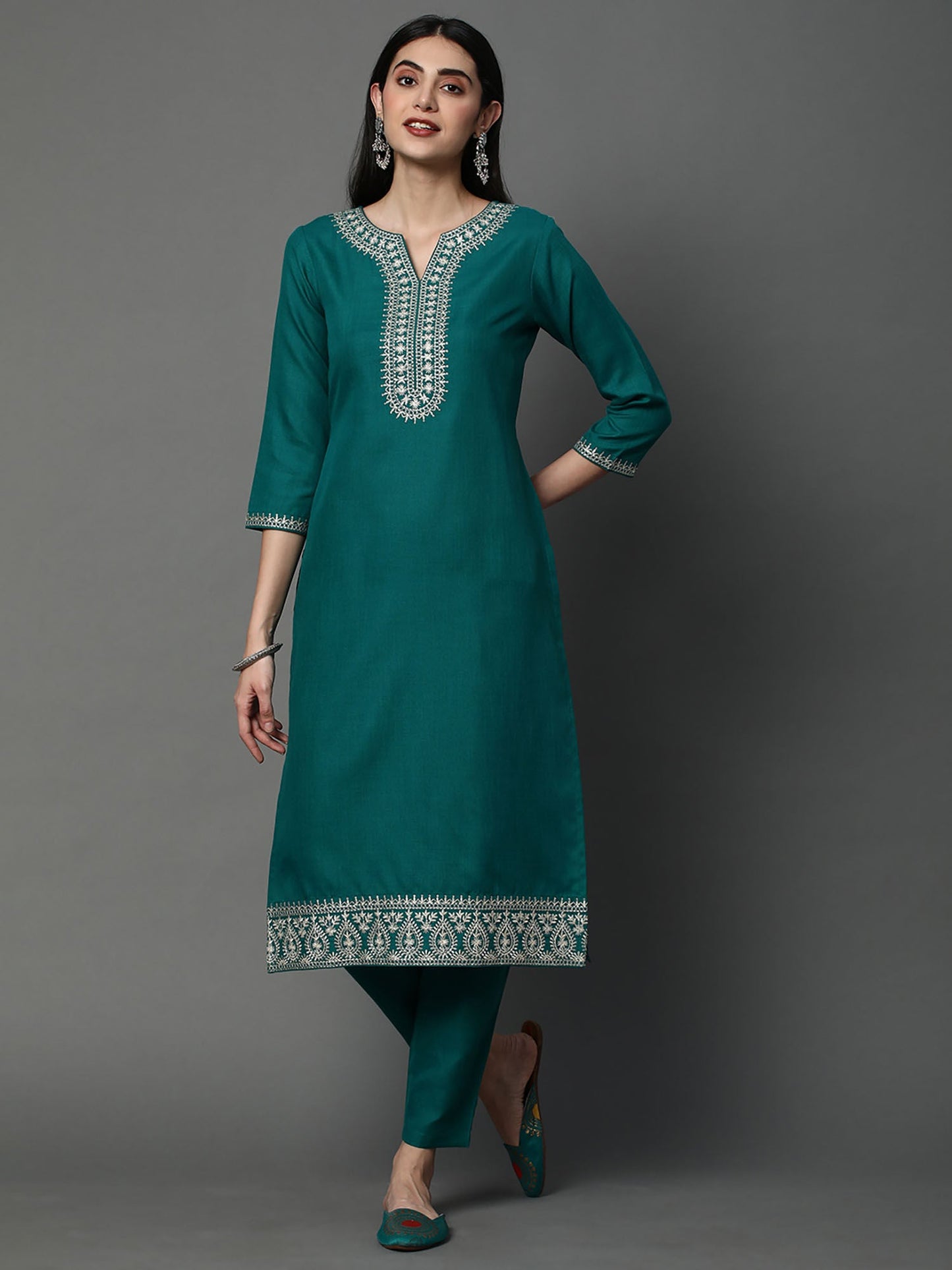 Heeposh Rama Green Embroidered Kurta with Scallop Dupatta (Set of 3)