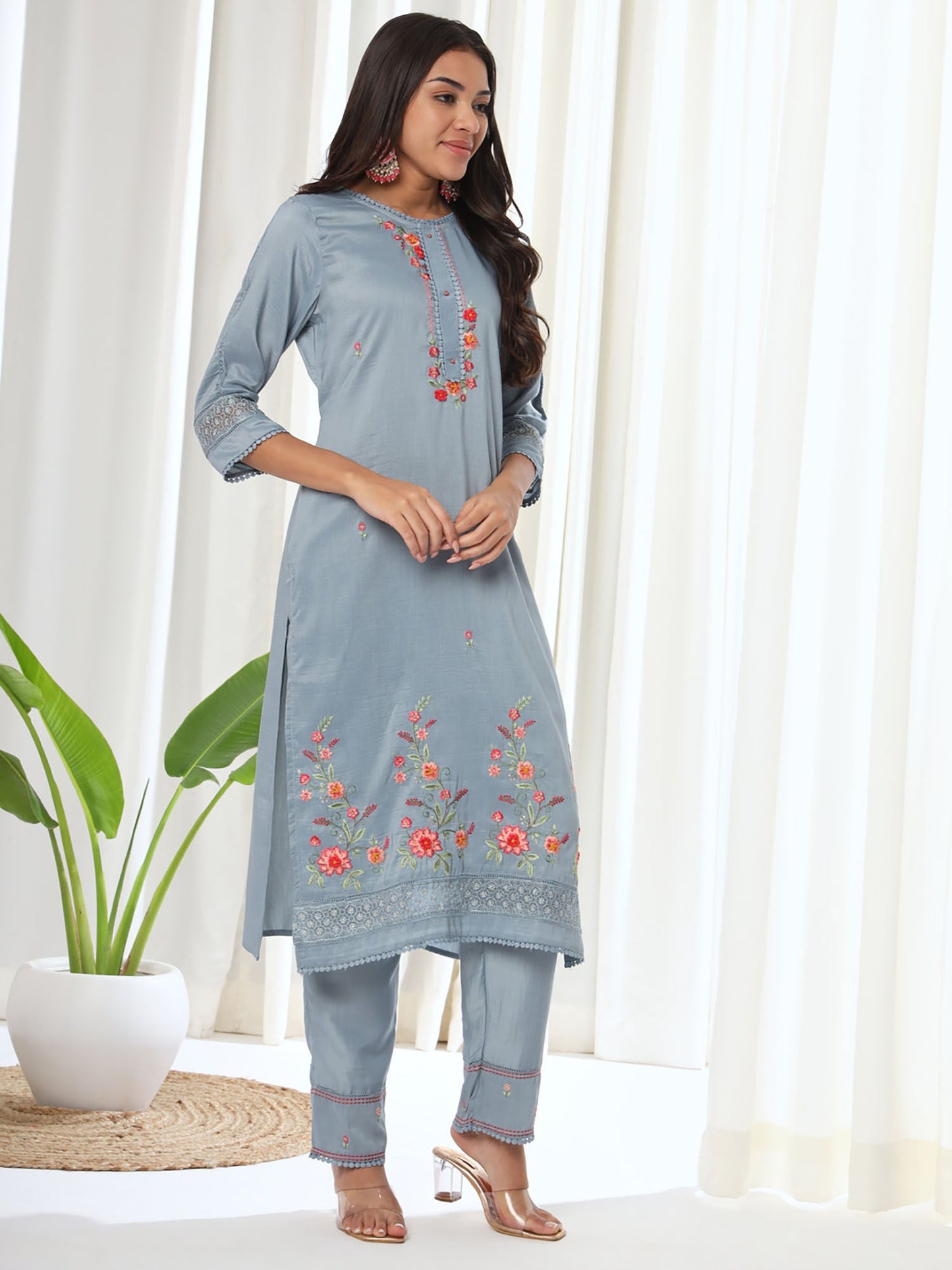 Heeposh Blue Embroidered Kurta & Pant with Organza Dupatta (Set of 3)