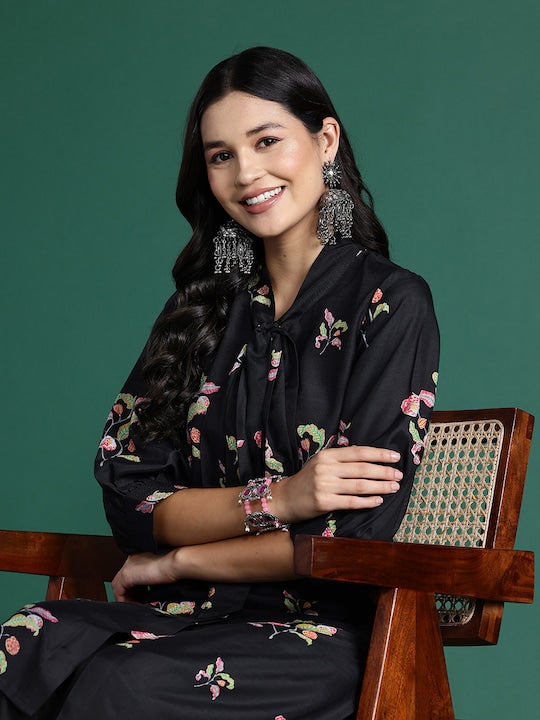 Sangria Floral Print Tie-Up Neck Kurta