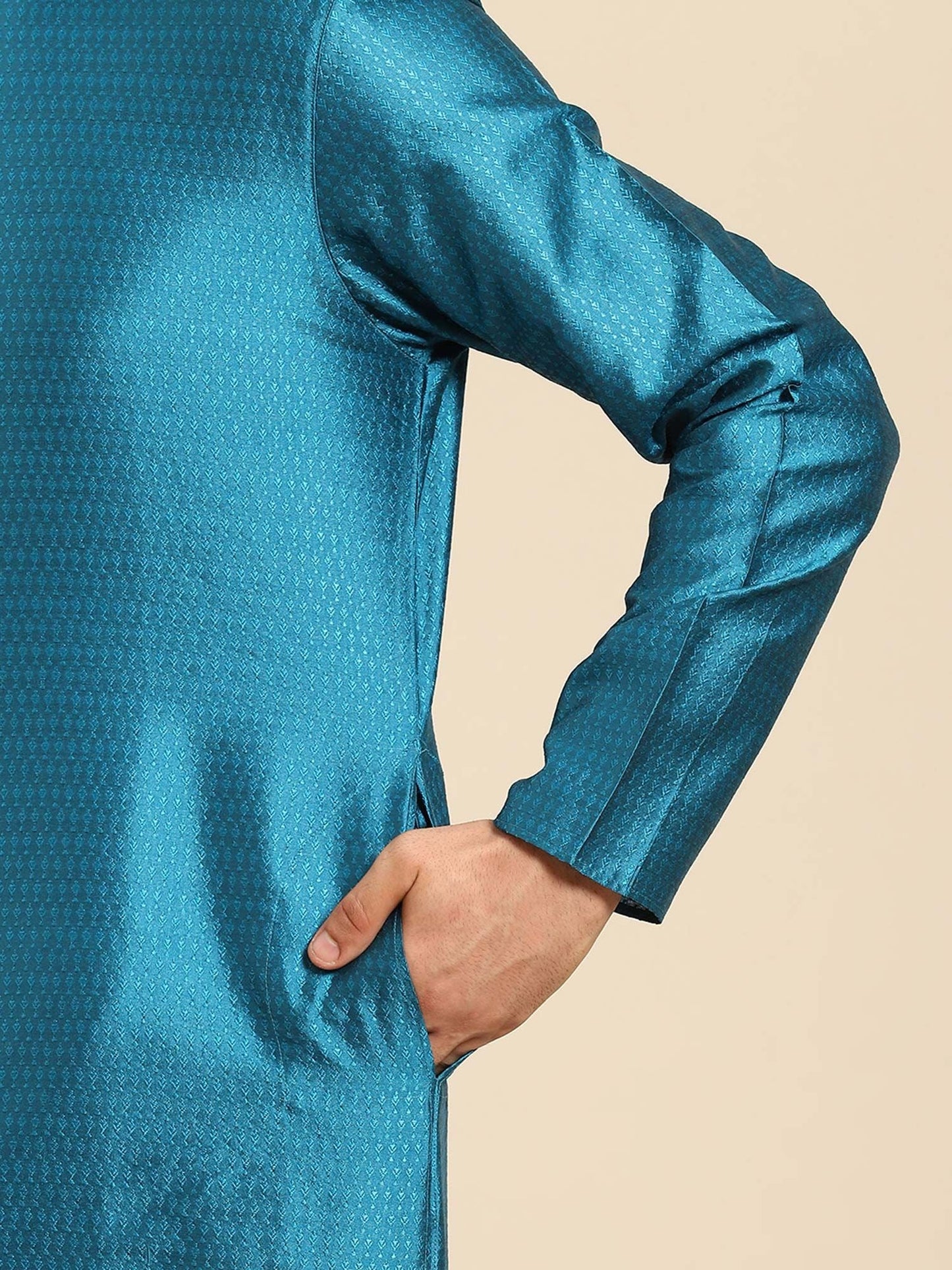 Amodh by Kisah Men Teal Kurta (Set of 2)