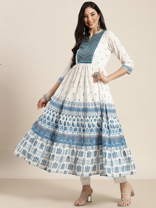 Juniper Women Blue & White Embroidered Thread Work Kurta