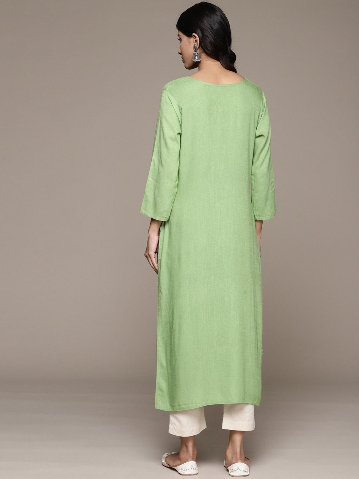 ISHIN Womens Embellished Green Embroidered Straight Kurta