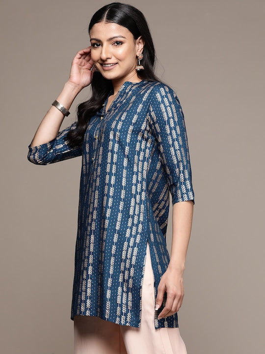 Anubhutee Floral Foil Printed Kurti