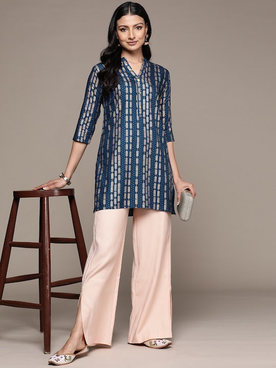 Anubhutee Floral Foil Printed Kurti