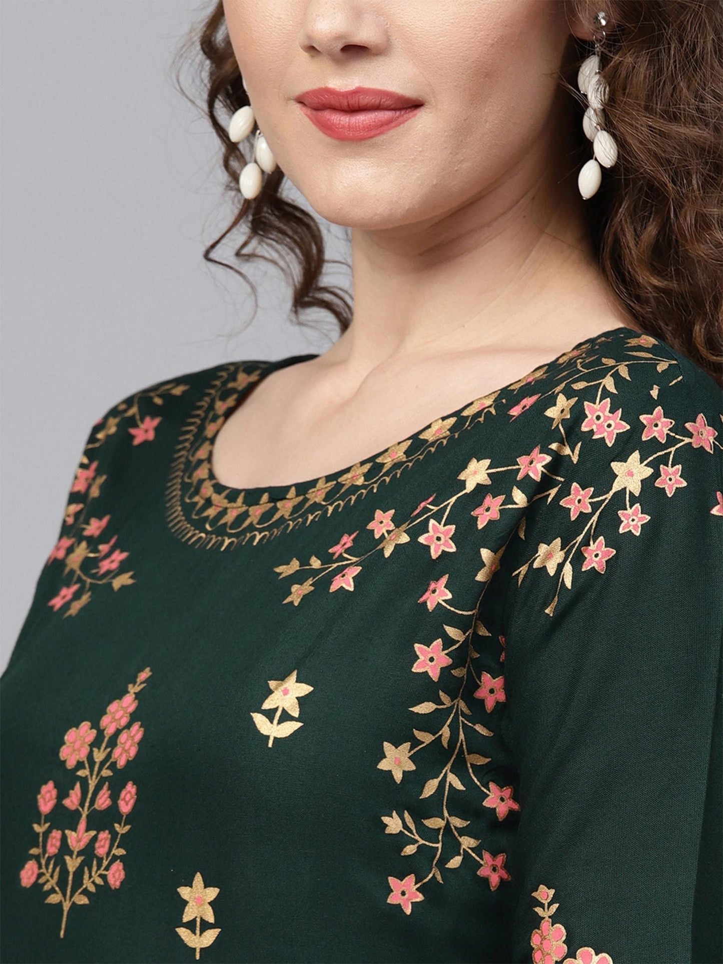 ISHIN Women Rayon Green Printed Anarkali Kurta